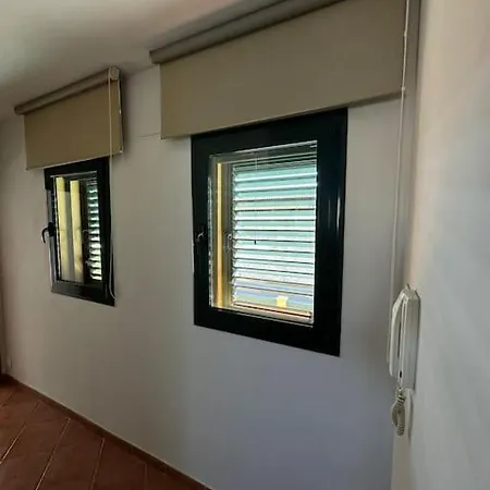 Casa Unifamiliar Con Piscina. L'Armentera