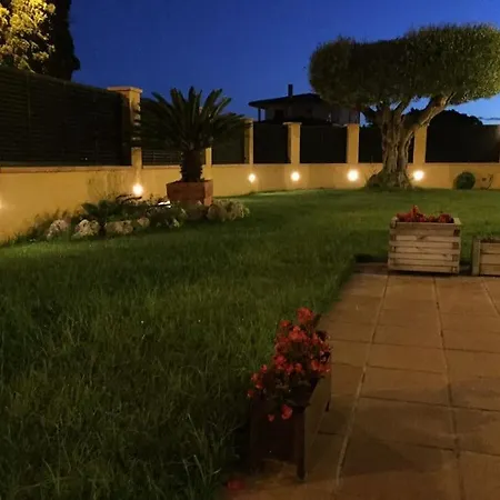 Casa Unifamiliar Con Piscina. Holiday home L'Armentera